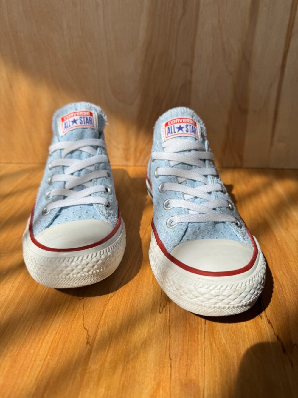 Converse Chuck Taylor Ox Eyelet Canvas Sneakers - Picture 7 of 15